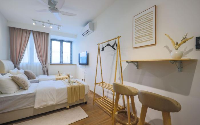 2Pax Modern Boho Cozy Apartment with KL City View
