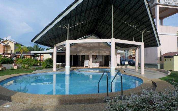 Royal Palms Panglao Family Getaway