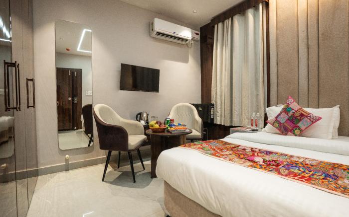 Tripli Hotels Evara Inn