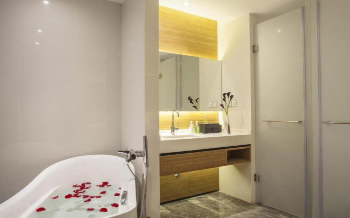 Himalayas Qingdao Hotel