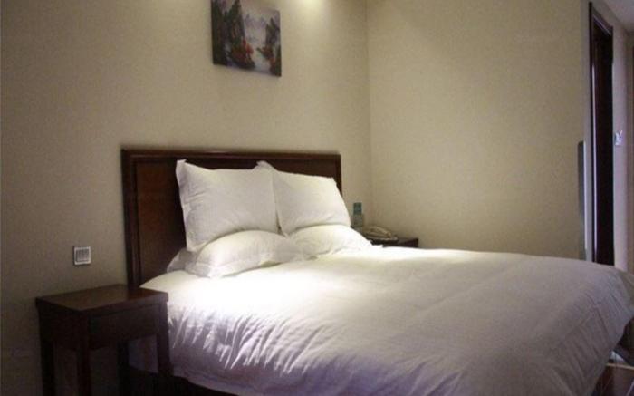 GreenTree Inn Jinan Gaoxin District International Convention Centre Business Hotel