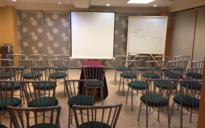 Grand City Hotel