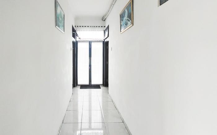 Mercusuar Guest House RedPartner near Jatim Park 3
