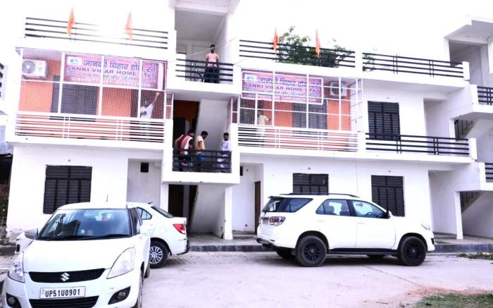Jankivihar Homestay at Prahladghat within 1km from Shri Ram Mandir