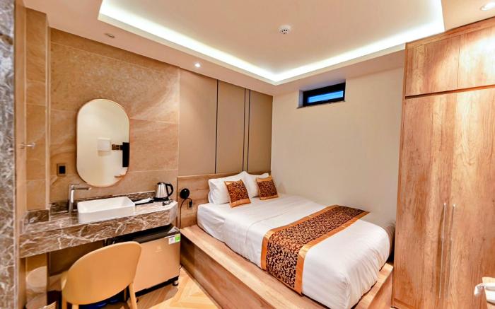 S79 My My Hotel 391 Su Van Hanh Street 