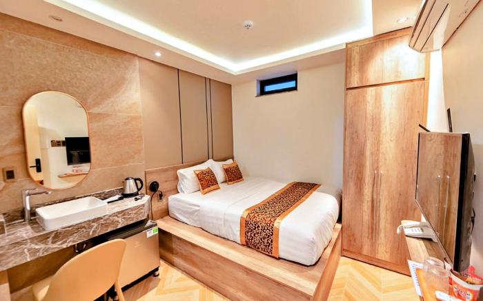 S79 My My Hotel 391 Su Van Hanh Street 
