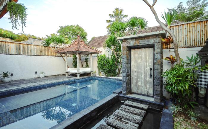Balinese Style 2 bedrooms Villa beach access