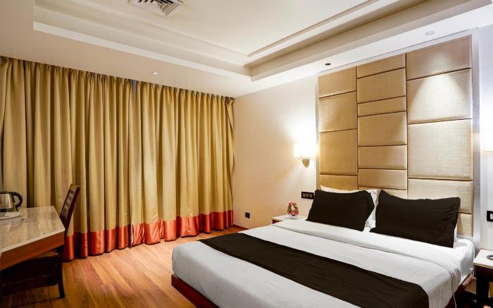 Super Townhouse ORR Marathahalli Formerly Krishna Boutique