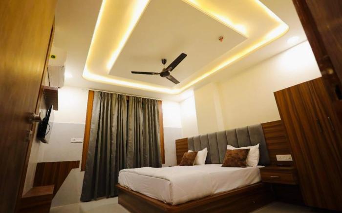 Shree Krishna Inn 