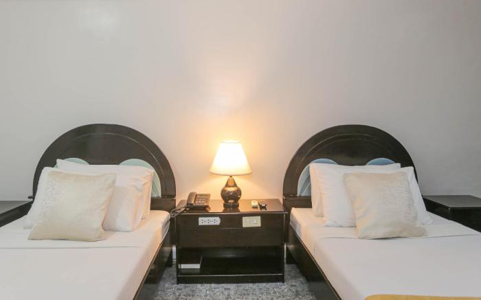 Holiday Plaza Hotel - Cebu