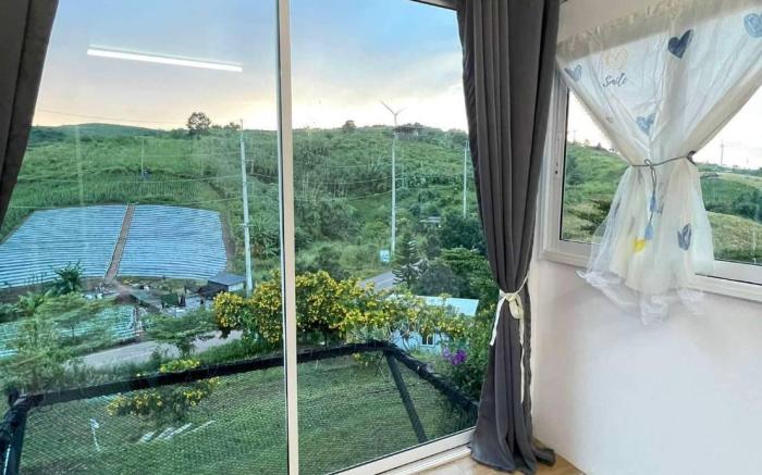 Full Moon Glamping Windmill KhaoKho