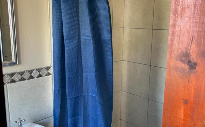 Aderem blus rooms 