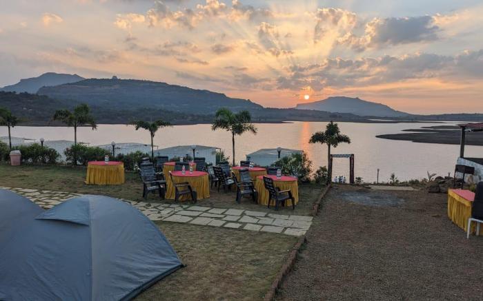 Hotel NIVANTA Lakeview Retreat