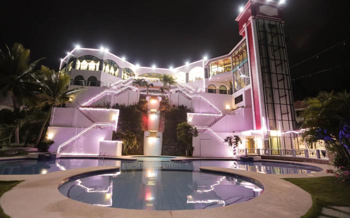Bohol Plaza Resort and Restaurant