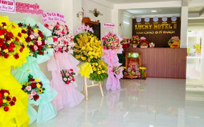 Lucky Hotel 2