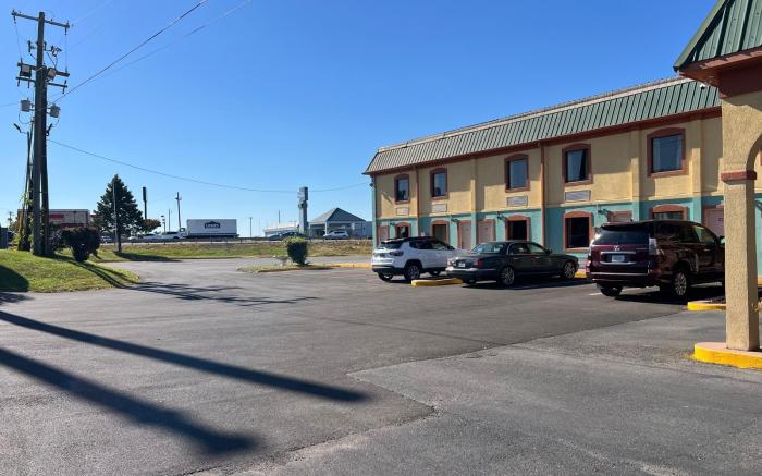 Quality Quarters Inn By OYO Richmond KY I-75