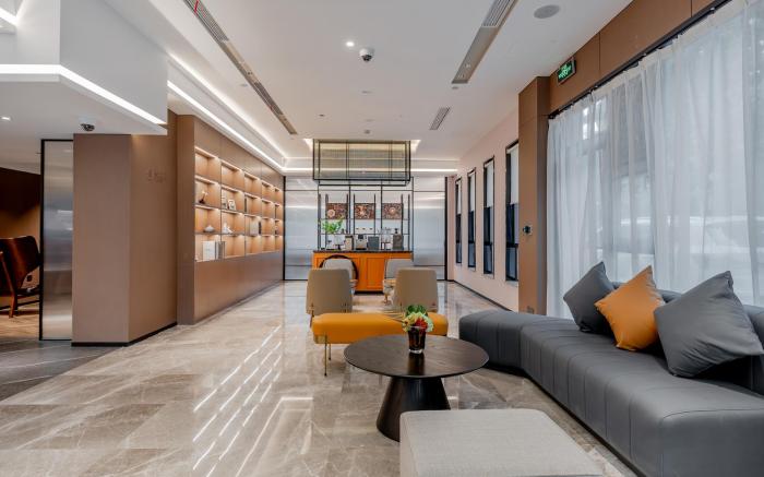 Home Inn Plus Shanghai New International Expo Center Huamu Road Metro Station