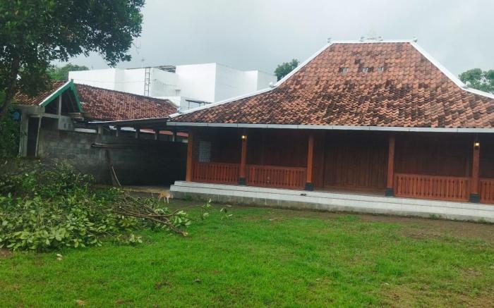 Rumah kayu dengan nuansa tradisional 