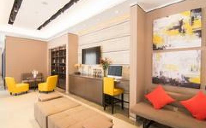 Home Inn Plus Shanghai Dishui Lake Park Harbor Xintiandi