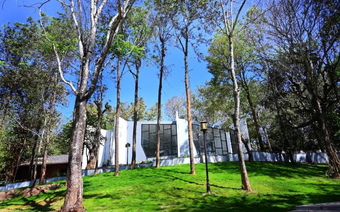 TGI Redolent Resort & Spa 