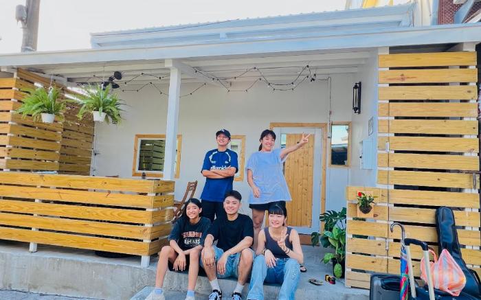 Taitung台東金崙部落、全新背包客房、八人混合房、五分鐘到海邊、全自助入住、近火車站