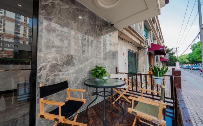 Home Inn Neo Shanghai Hongmei Road Laowai Street
