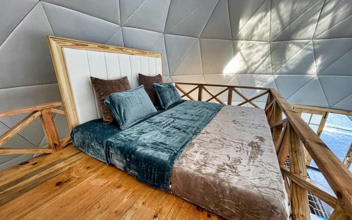Starlight Dome Itsy Bitsy Cabin