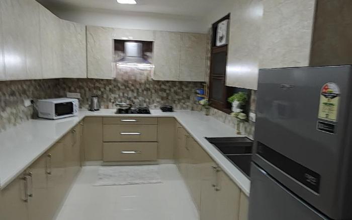 Divine India Service Apartment 4bhk, J45 Saket