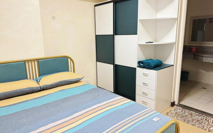 Manila Bay Three-Bedroom Apartment