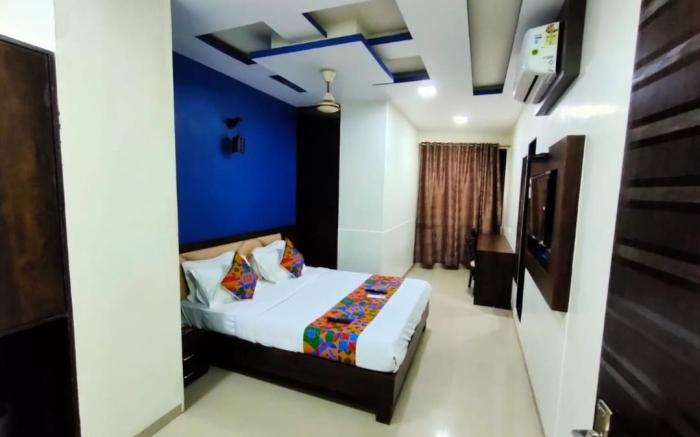 Hotel Adore Palace  - Near Mumbai Airport 