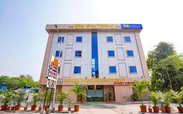 FabHotel Status Residency