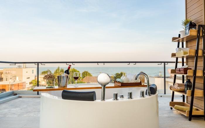 Côte By The Sea HuaHin