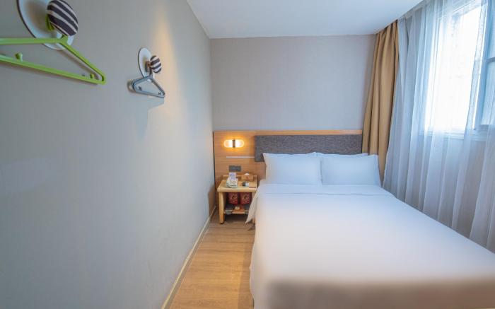 Home Inn Neo Chongqing Shapingba Railway Station Pedestrian Street Branch