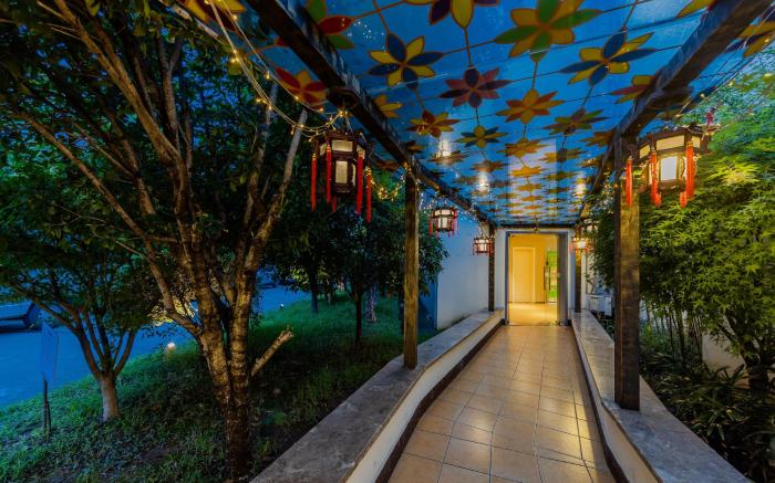 Home Inn Nanjing South Railway Station Shengtai West Road Cuipingshan Metro Station