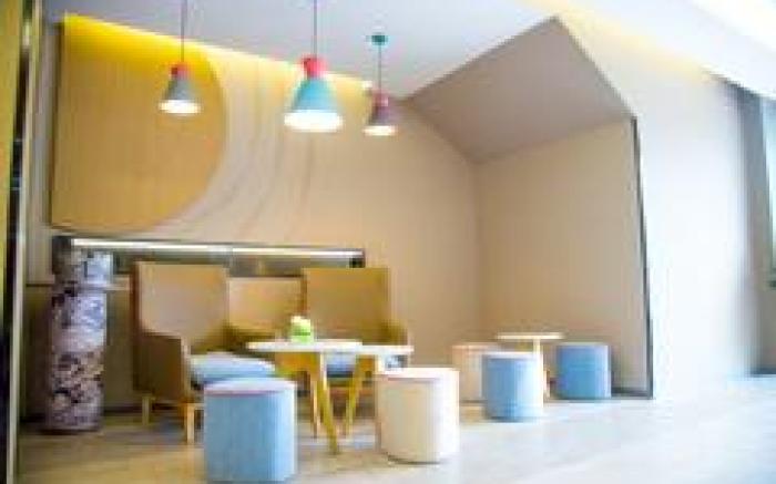 Home Inn Neo Nanjing Qiaobei Hongyang Plaza Taishan New Village Metro Station