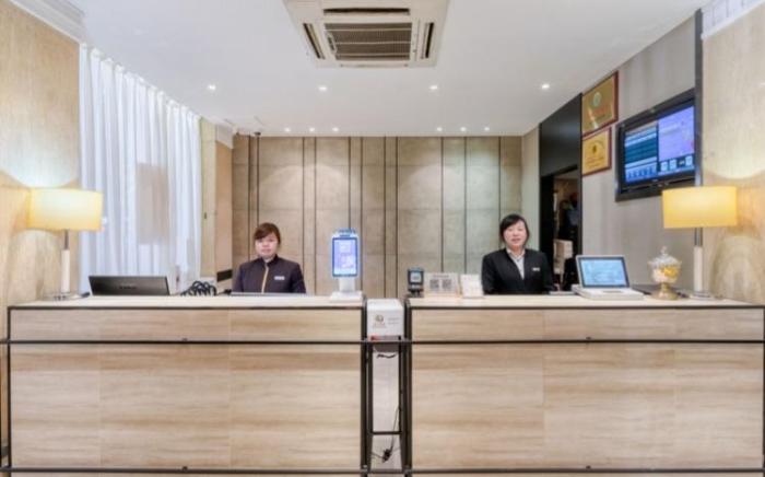 Home Inn Neo Lin'an Qianwang Street Wanhua Plaza