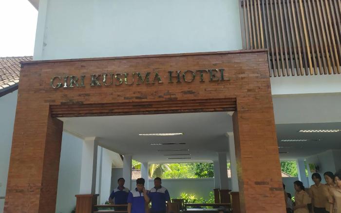 Giri Kusuma Hotel