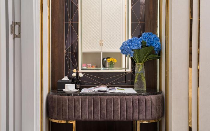 Romeo Hotel Pháp Vân