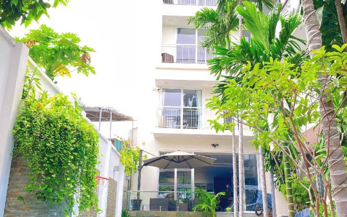 QLI HOTEL