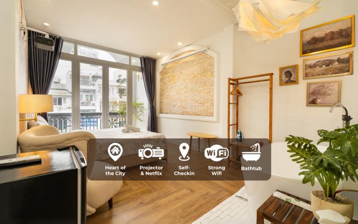 V Living Nguyen Binh Khiem