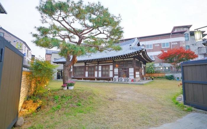 Pungryuheon Hanok (private house)