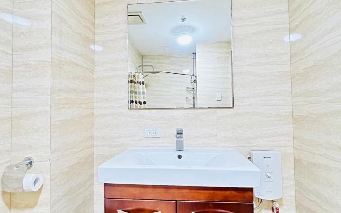 Budget Accommodation@ Ace Suites by the Indoor Spa