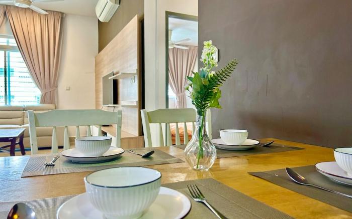 Comfort place 9 pax near Stadium MSU Uni& hospital