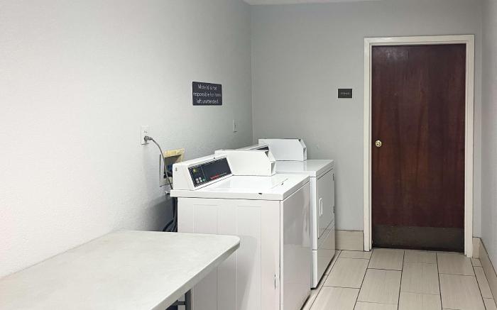 Motel 6 Canton, MS