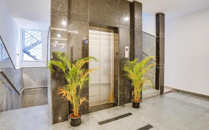 Super Townhouse OAK XOTEL near silk board metro