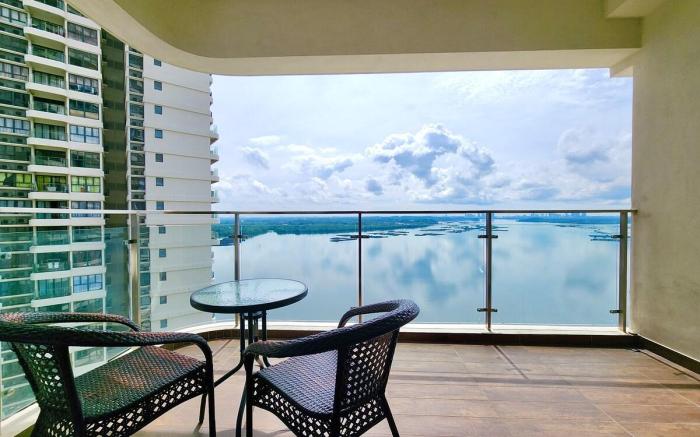 Sea View Lovell Suite/Netflix Country Garden