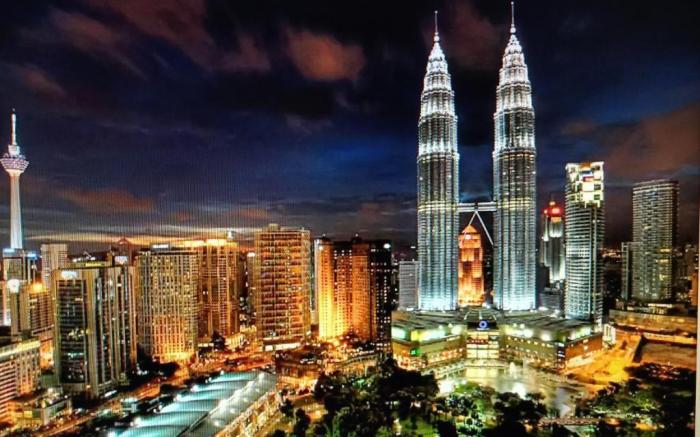 Nice World Service Suite at Times Square Kuala Lumpur