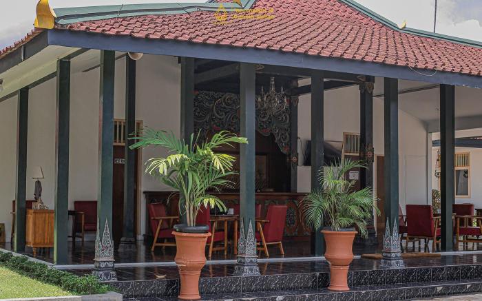 Royal Brongto Hotel
