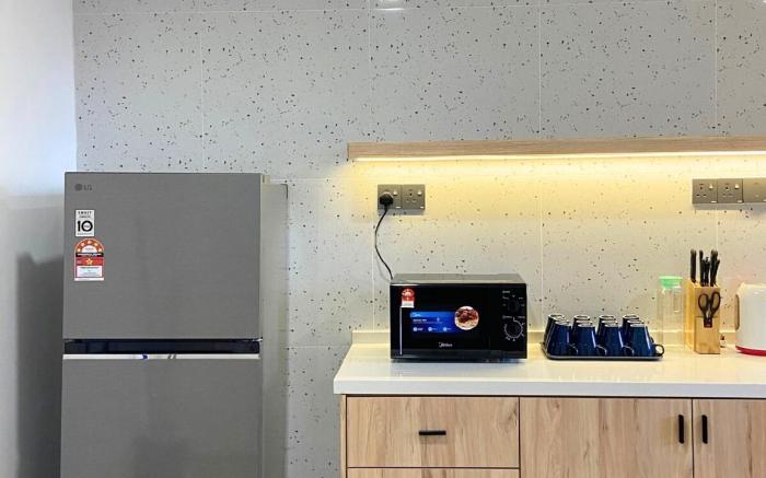 NEW 1600sqft Fahrenheit88 Spacious Suite 12PAX