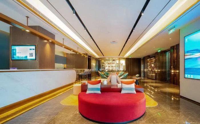 Home Inn Plus Hangzhou West Lake Hubin Ding'an Road Metro Station 